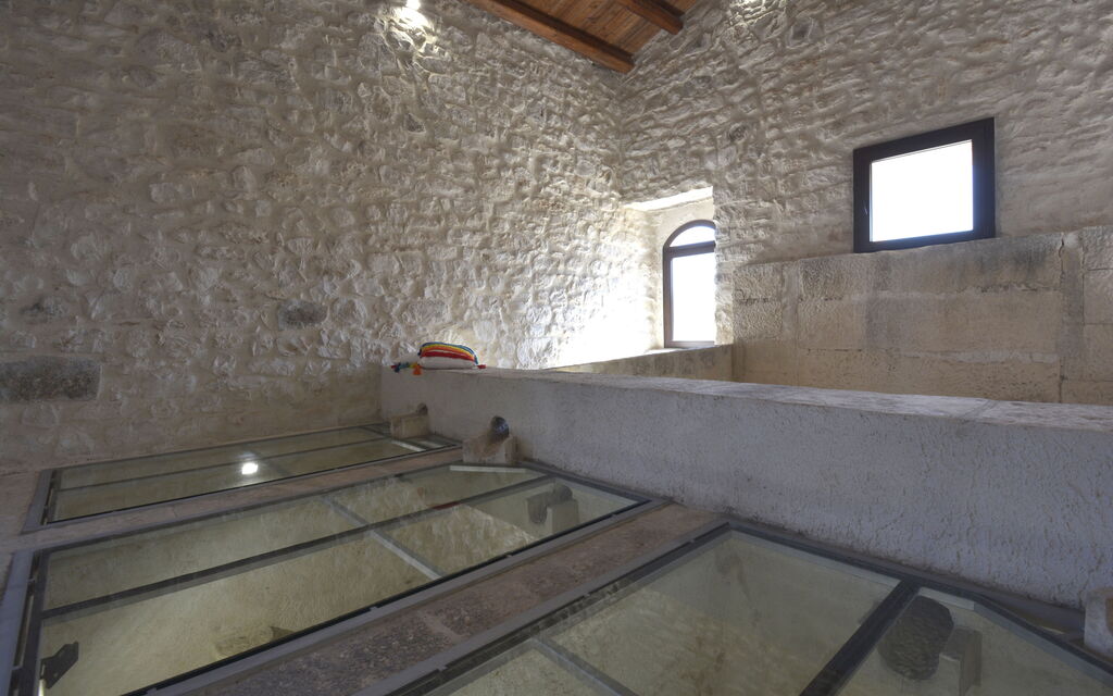 Villa Palmento: Autunno, Dettagli della stanza, Estate, Primavera