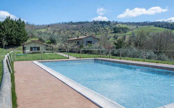 Il Giuncheto Casale Rooms, Pool, Umbrian Countryside: Autunno, Estate, Piscina, Primavera