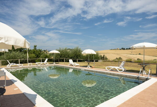 Il Giuncheto Casale Rooms, Pool, Umbrian Countryside: Autumn, Pool, Spring, Summer