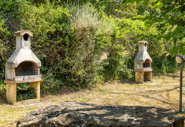 Il Giuncheto Casale Rooms, Pool, Umbrian Countryside: Autumn, Garden, Spring, Summer