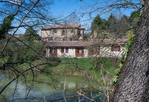 Il Giuncheto Casale Rooms, Pool, Umbrian Countryside: Autunno, Estate, Primavera