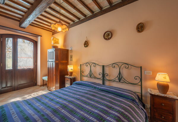 Il Giuncheto Casale Rooms, Pool, Umbrian Countryside: Autunno, Camera da letto, Estate, Primavera