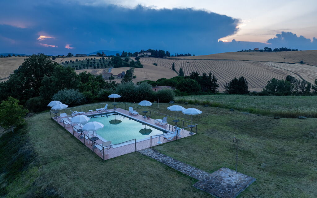 Il Giuncheto Casale Rooms, Pool, Umbrian Countryside: Autunno, Estate, Piscina, Primavera