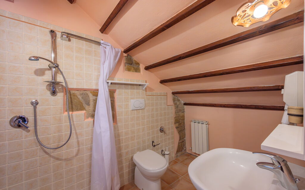 Il Giuncheto Casale Rooms, Pool, Umbrian Countryside - : Autunno, Bagno, Estate, Primavera