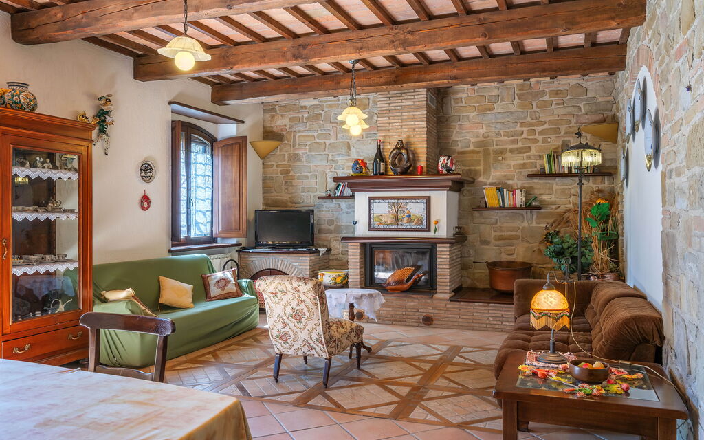 Il Giuncheto Casale Rooms, Pool, Umbrian Countryside: Autunno, Estate, Primavera, Soggiorno