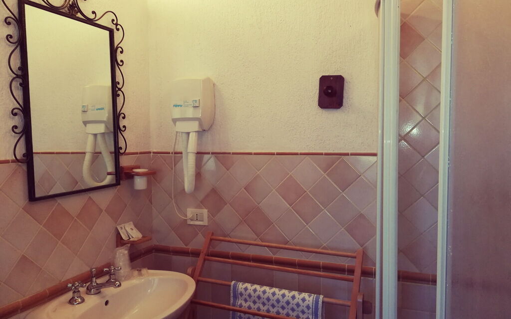 Il Giuncheto Casale Rooms, Pool, Umbrian Countryside - : Autunno, Bagno, Estate, Primavera