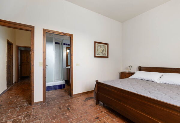 Il Leccio, Vinci, Private Pool and Tennis: Autumn, Bedroom, Spring, Summer