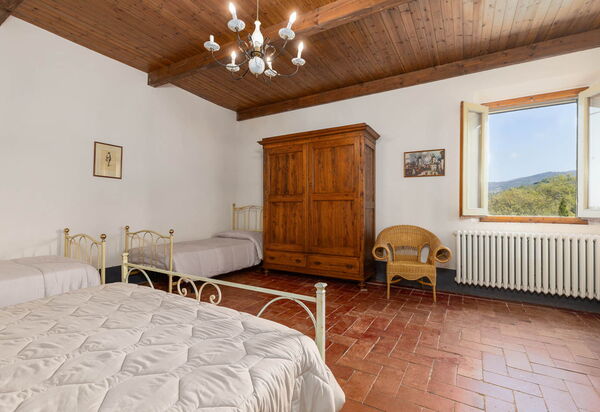 Il Leccio, Vinci, Private Pool and Tennis: Autumn, Bedroom, Spring, Summer, Winter