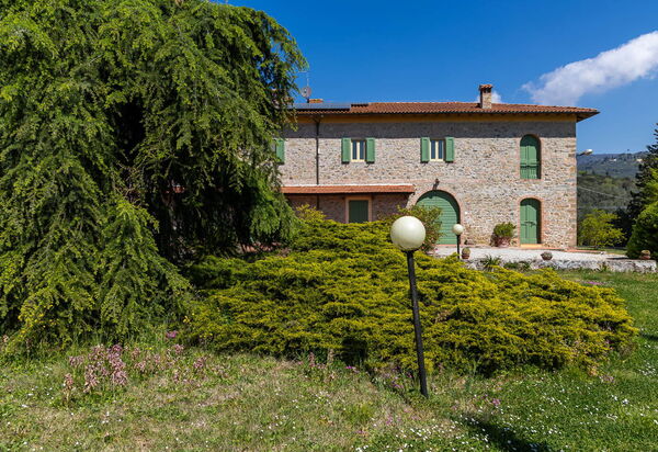 Il Leccio, Vinci, Private Pool and Tennis: Autumn, Building Exterior, Spring, Summer