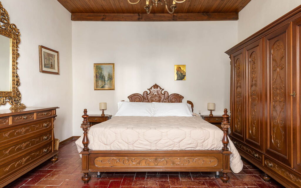 Il Leccio, Vinci, Private Pool and Tennis: Autumn, Bedroom, Spring, Summer