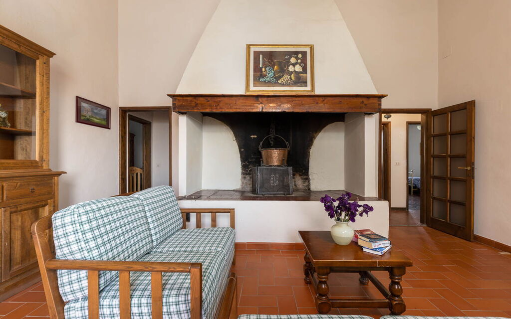 Il Leccio, Vinci, Private Pool and Tennis: Autunno, Dettagli della stanza, Estate, Primavera