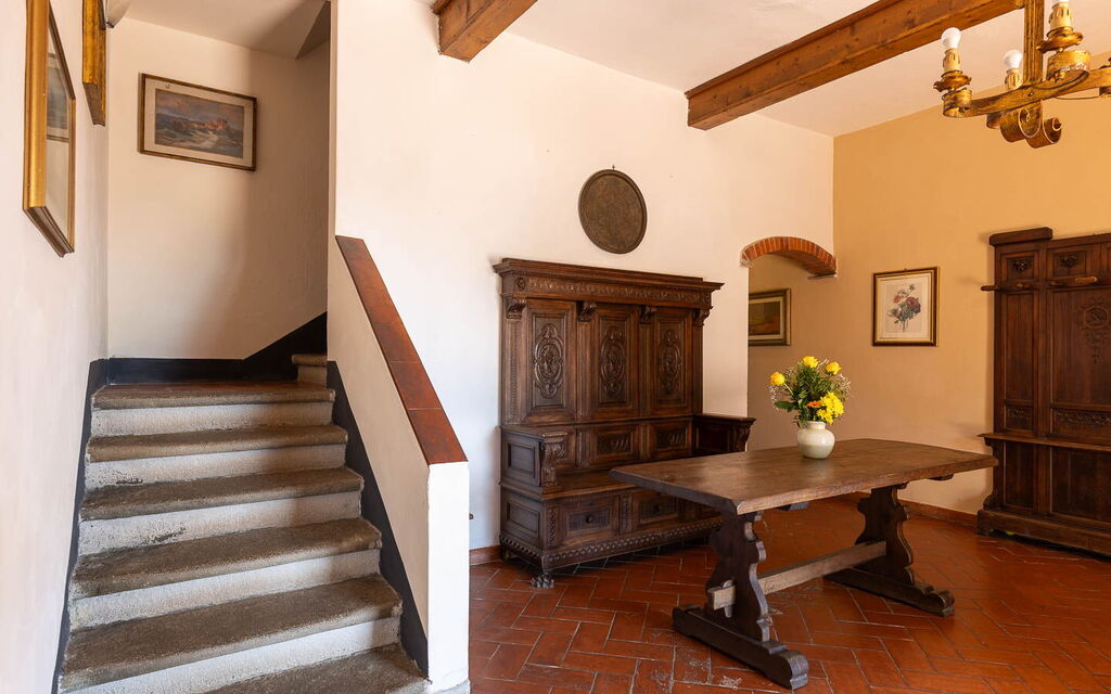 Il Leccio, Vinci, Private Pool and Tennis: Autunno, Dettagli della stanza, Estate, Primavera