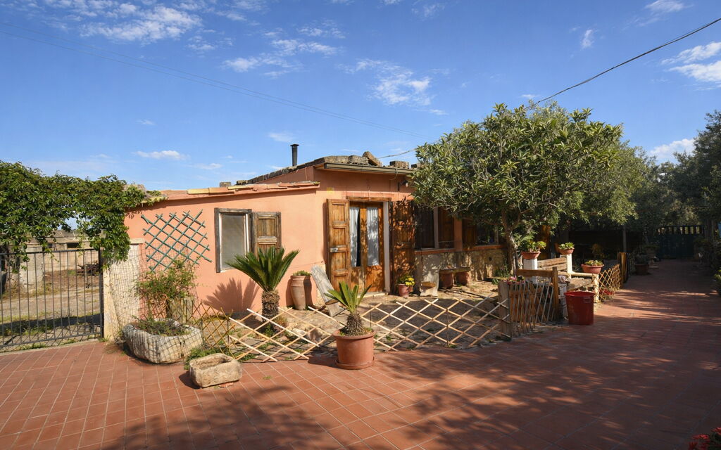 Ranch Salomonello: Autumn, Main Entrance, Spring, Summer