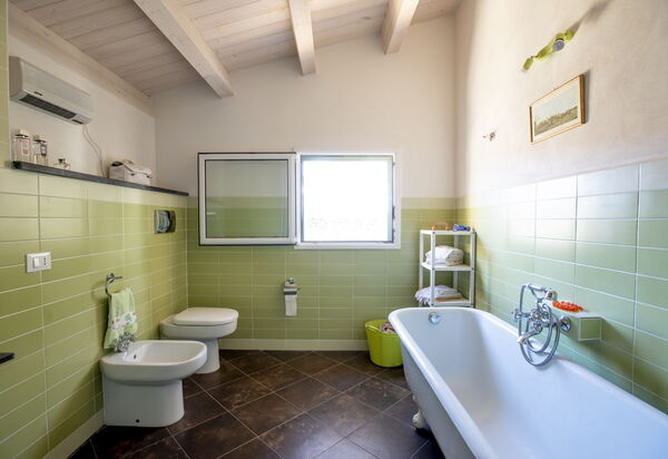 Tenuta Renna by Geco Vacation Rentals: Autunno, Bagno, Estate, Primavera