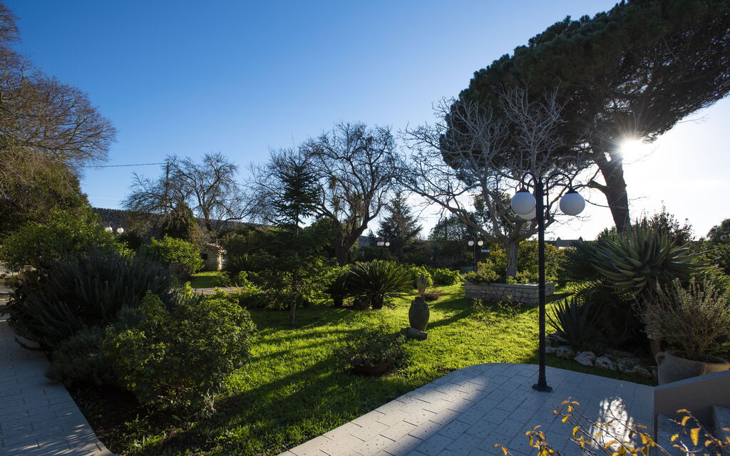 Tenuta Renna by Geco Vacation Rentals: all'aperto, Autunno, Estate, Esterni, Giardino, Primavera