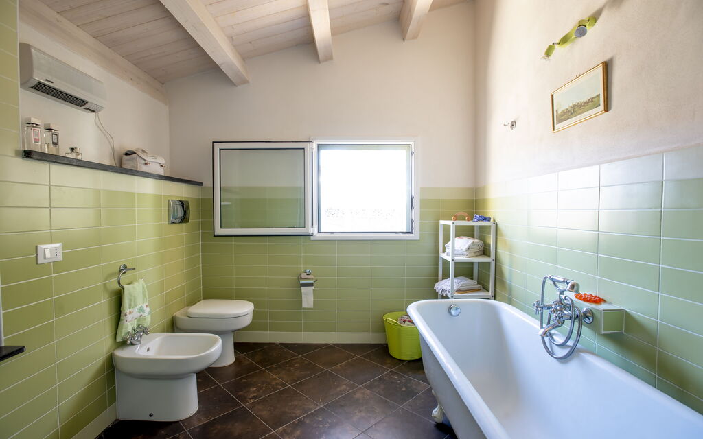 Tenuta Renna by Geco Vacation Rentals: Autunno, Bagno, Estate, Primavera
