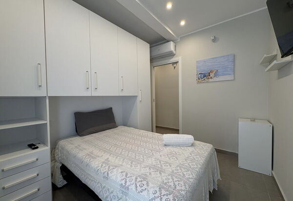 Casa Amare by Geco Vacation Rentals: Autumn, Bedroom, Spring, Summer