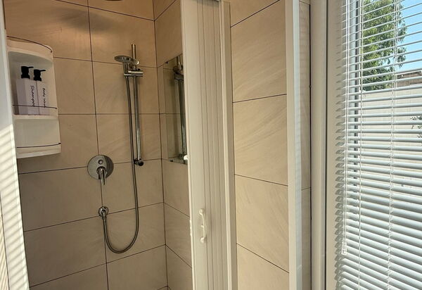 Casa Amare: Autumn, Bathroom, Spring, Summer