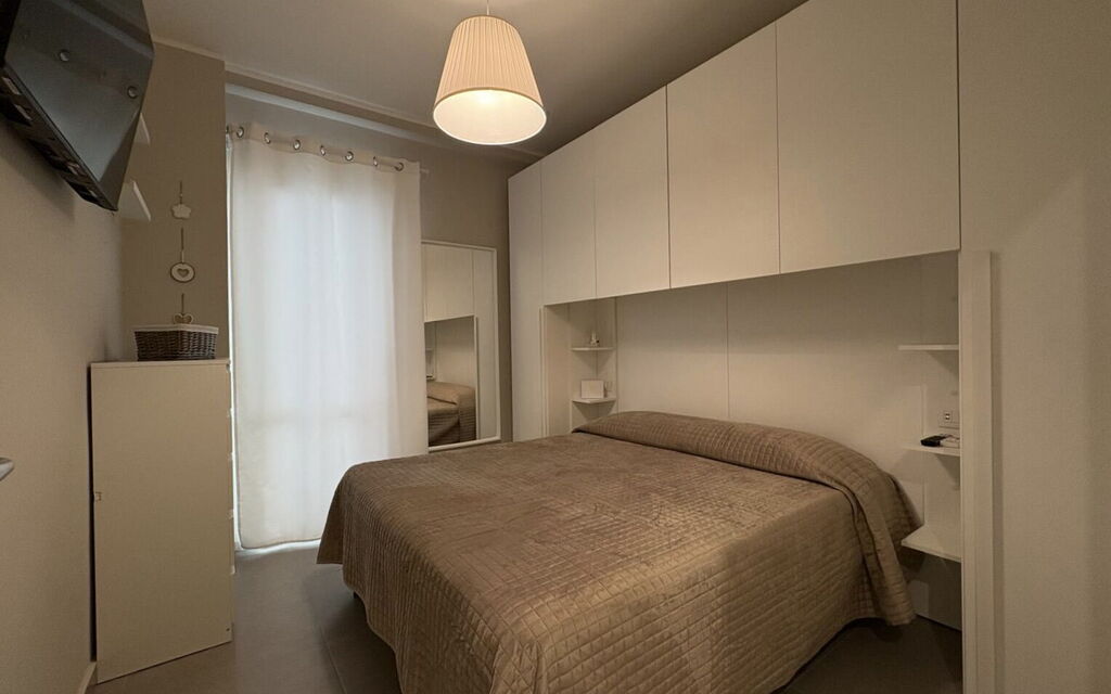 Casa Amare: Autumn, Bedroom, Spring, Summer