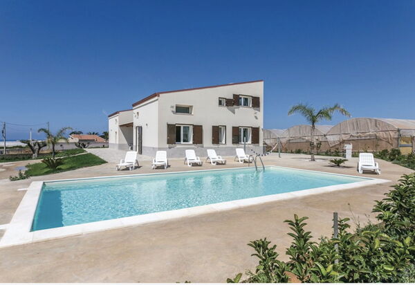 Villa Marzia: all'aperto, Autunno, Balcone / Terrazza / Patio, Estate, Giardino, Piscina, Primavera