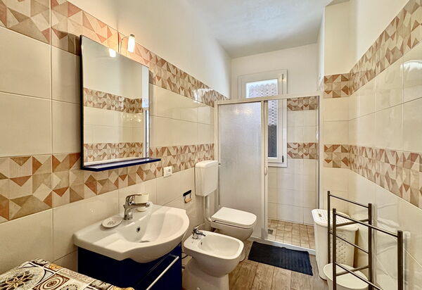 Villa Marzia: Autumn, Bathroom, Spring, Summer