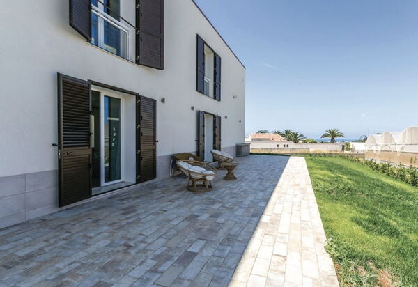 Villa Marzia: all'aperto, Autunno, Balcone / Terrazza / Patio, Estate, Giardino, Primavera