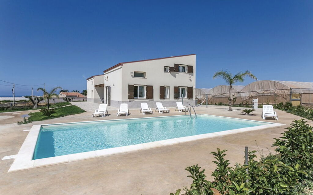 Villa Marzia: all'aperto, Autunno, Balcone / Terrazza / Patio, Estate, Giardino, Piscina, Primavera