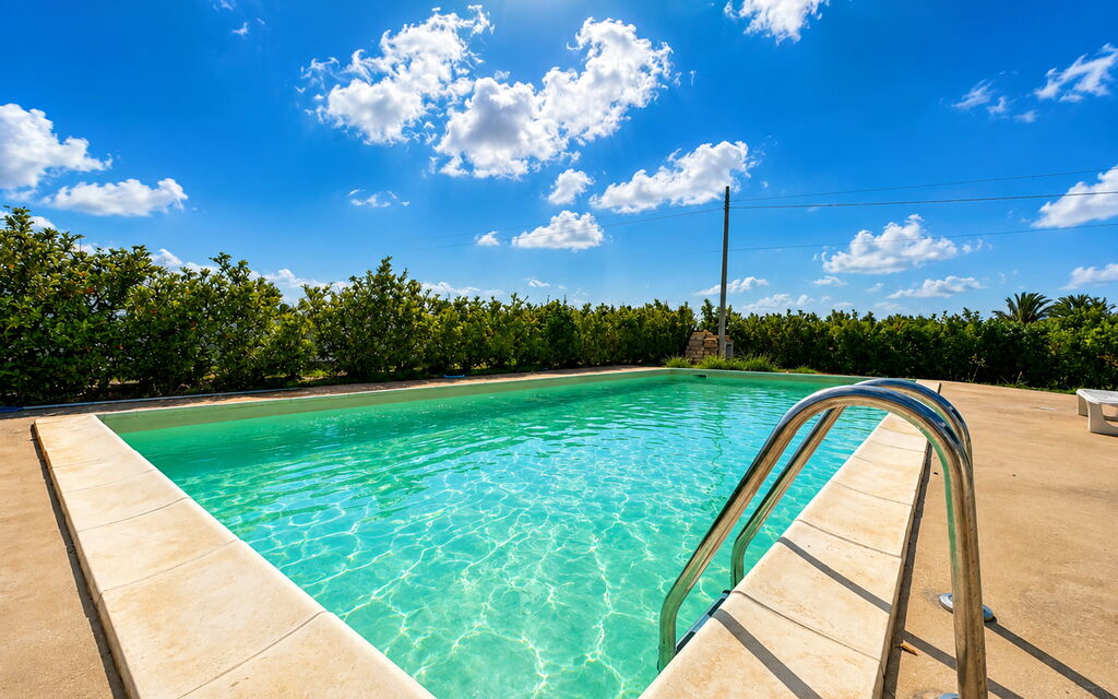 Villa Marzia: Autumn, Garden, Pool, Spring, Summer