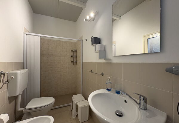 Villa Andrea: Autumn, Bathroom, Spring, Summer