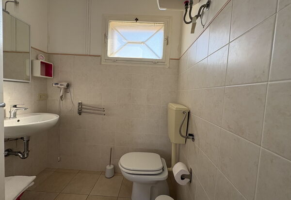 Villa Andrea: Autumn, Bathroom, Spring, Summer