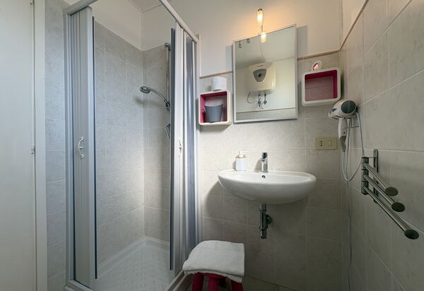 Villa Andrea: Autumn, Bathroom, Spring, Summer