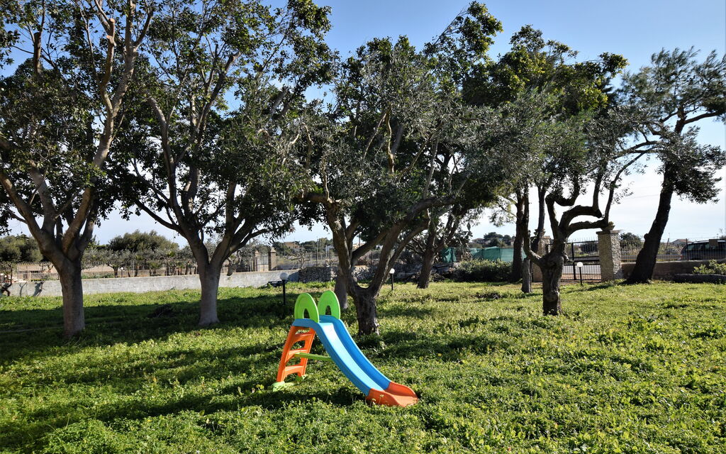 Villa Andrea: Autumn, Garden, Outdoor, Spring, Summer