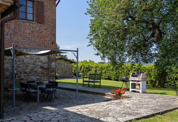 Podere Il Pozzangone, Lucignano: Autumn, Garden, Spring, Summer
