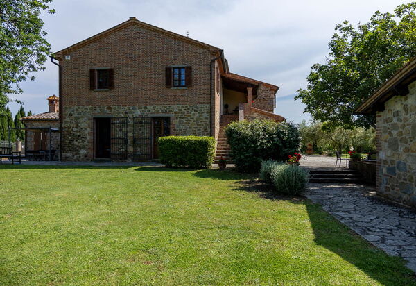 Podere Il Pozzangone, Lucignano: Garden