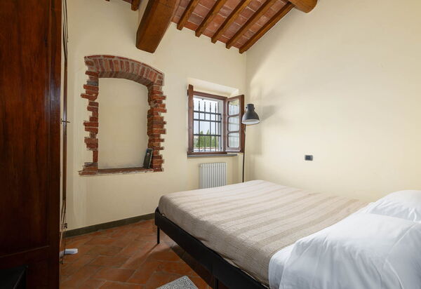 Podere Il Pozzangone, Lucignano: Autumn, Bedroom, Spring, Summer