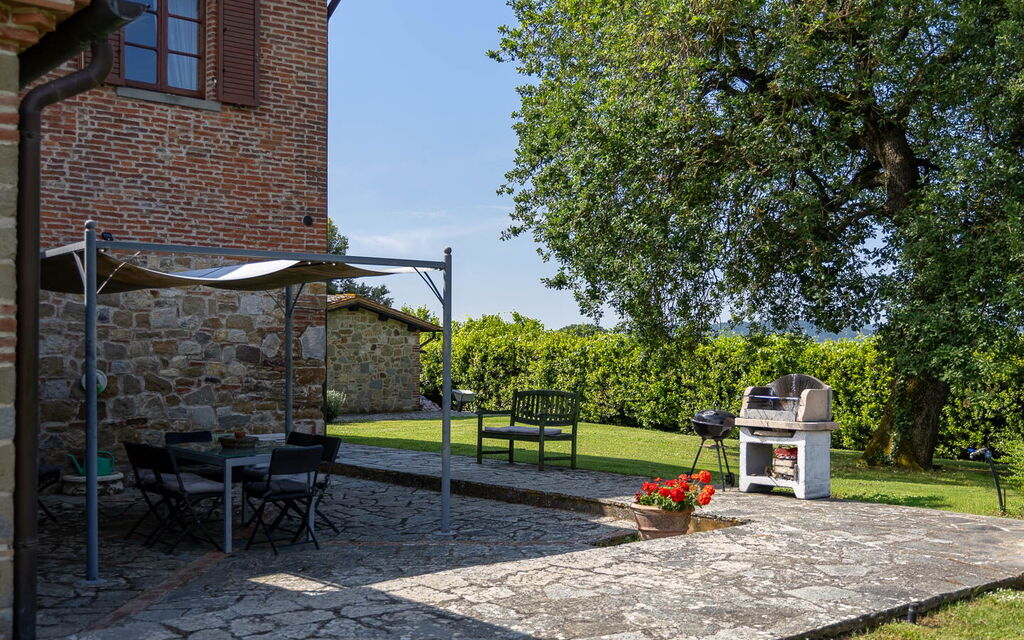 Podere Il Pozzangone, Lucignano: Autunno, Estate, Giardino, Primavera
