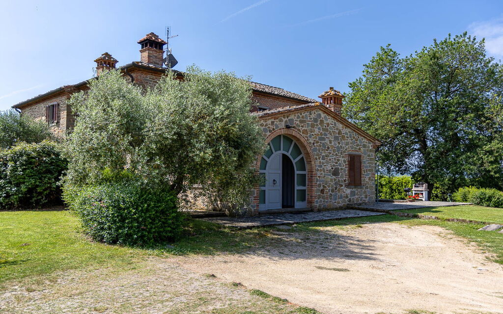 Podere Il Pozzangone, Lucignano: Autunno, Estate, Giardino, Primavera