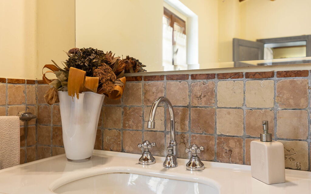 Podere Il Pozzangone, Lucignano: Autunno, Bagno, Estate, Primavera