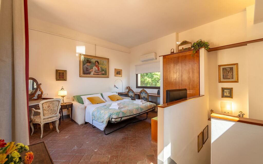 Casa dello Scrittore: Autumn, Bedroom, Spring, Summer
