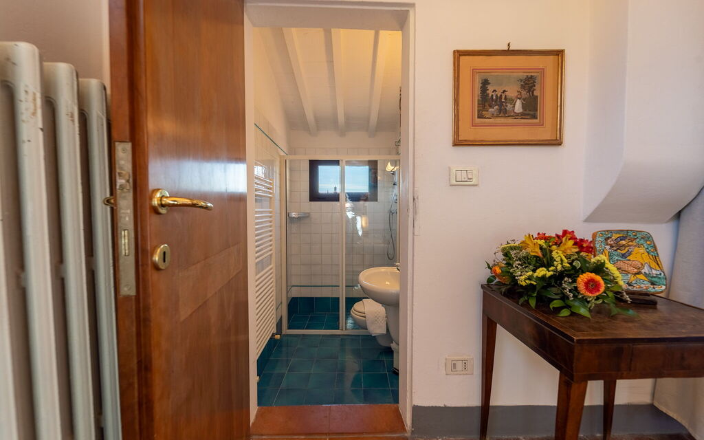 Casa dello Scrittore: Autumn, Bathroom, Spring, Summer