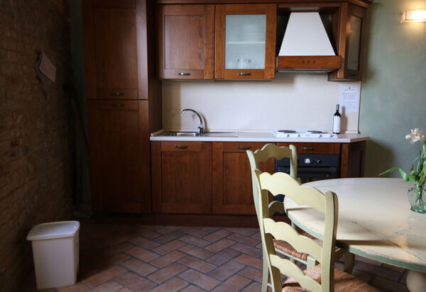 Residence Borgodamare: Autumn, Dining Room, Kitchen, Spring, Summer