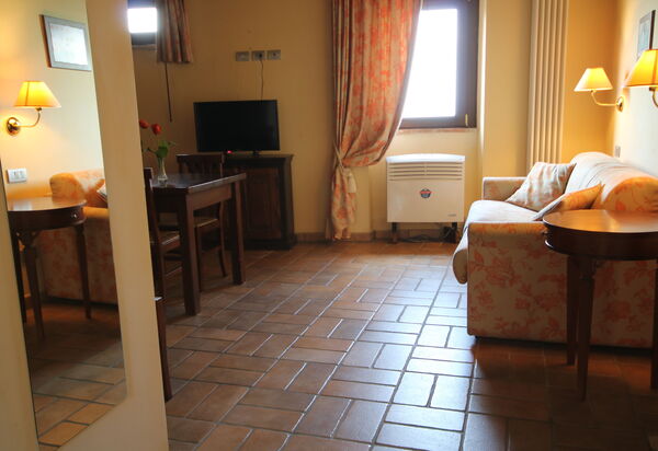 Residence Borgodamare: Autumn, Dining Room, Living Room, Spring, Summer