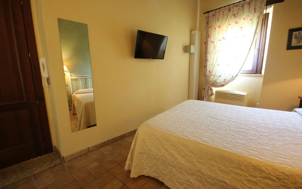 Residence Borgodamare - : Autumn, Bedroom, Spring, Summer