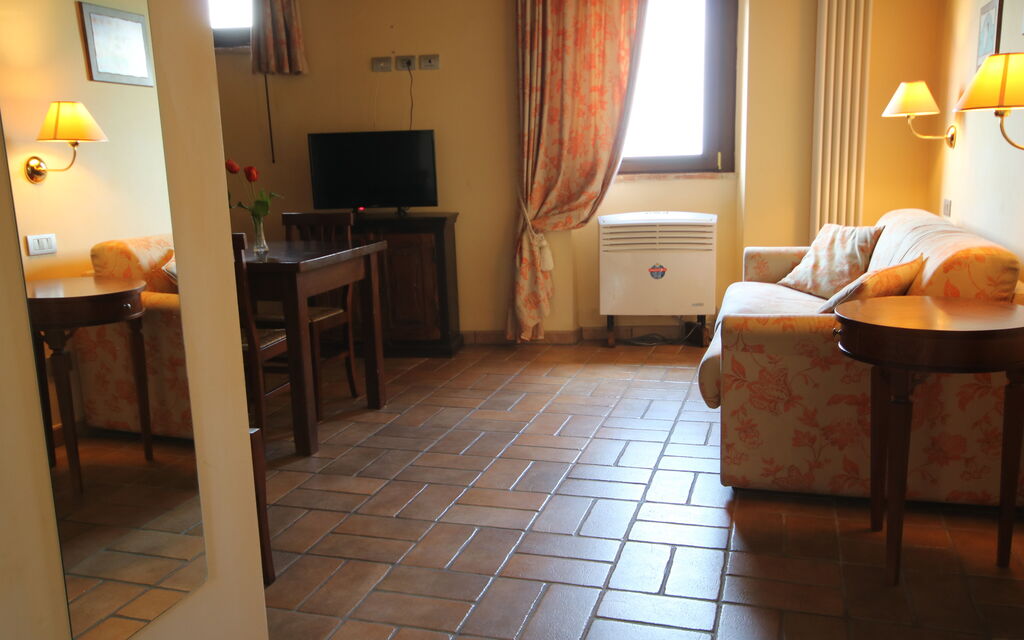 Residence Borgodamare - : Autunno, Estate, Primavera, Sala da pranzo, Soggiorno