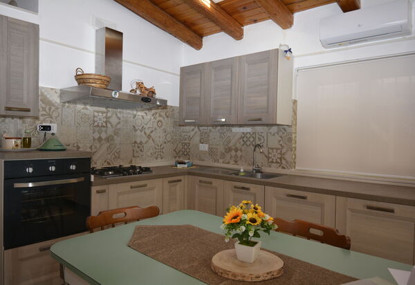Villa Mameli: Autumn, Kitchen, Spring, Summer