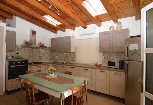 Villa Mameli: Autumn, Kitchen, Spring, Summer