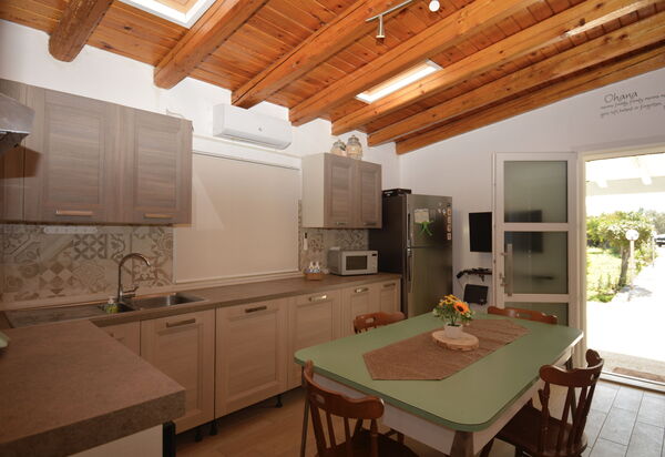 Villa Mameli: Autumn, Kitchen, Living Room, Spring, Summer