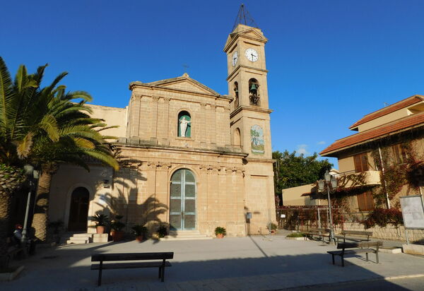 Villa Mameli: Autumn, Building Exterior, Spring, Summer