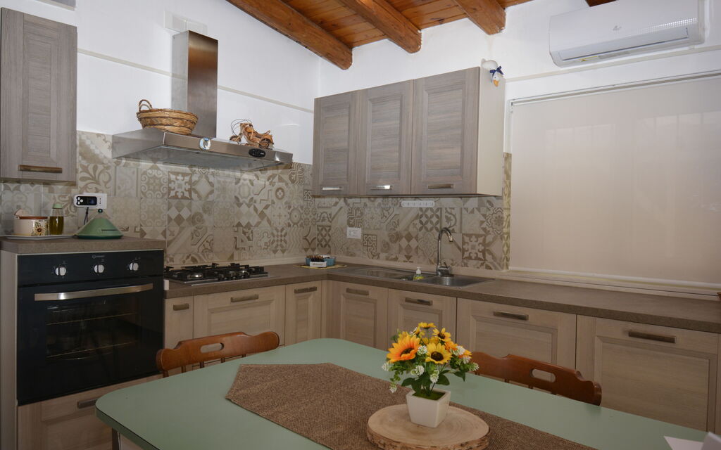 Villa Mameli: Autumn, Kitchen, Spring, Summer