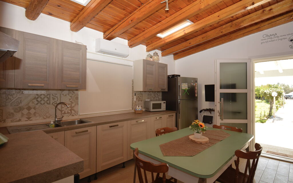 Villa Mameli: Autumn, Kitchen, Living Room, Spring, Summer